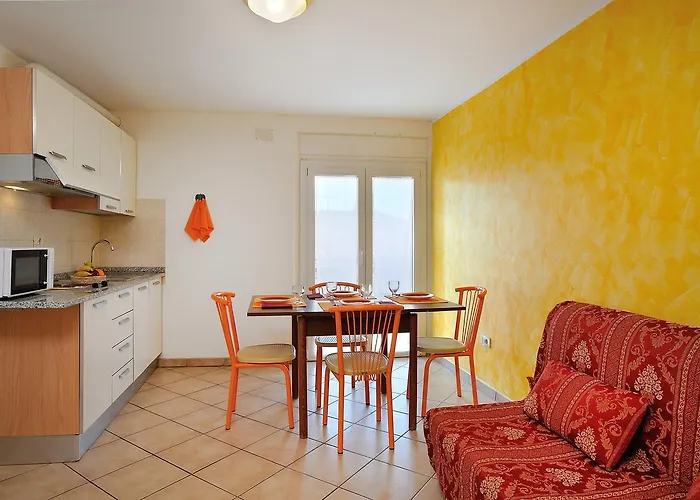 Alma Apartmanhotel 3*