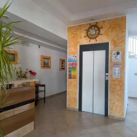 Alma Appart hôtel 3*